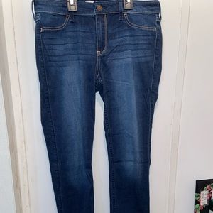 Hollister Skinny Jeans